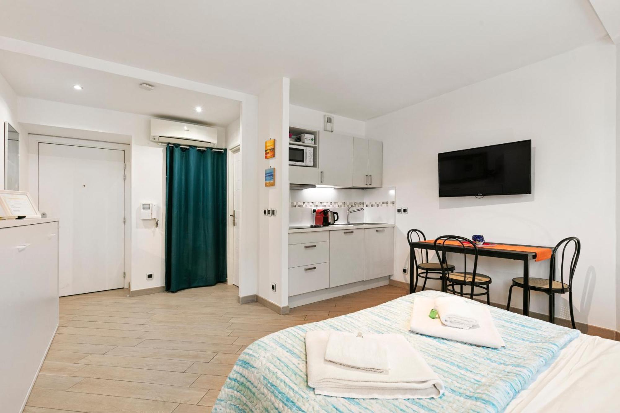 Les Oranges Five Stars Holidayhouse Nice Bagian luar foto